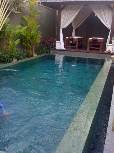 1916403_344540395062_7287343_n