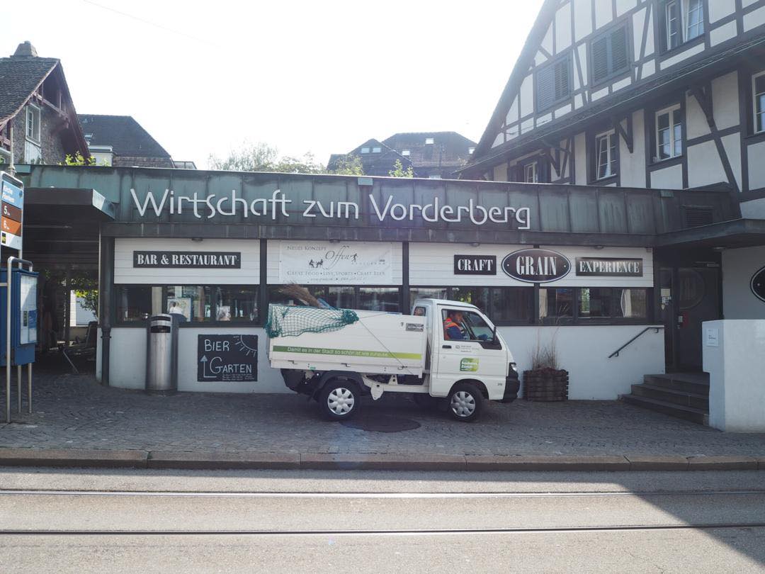 41739941_1017929241720094_6263582057385951232_n