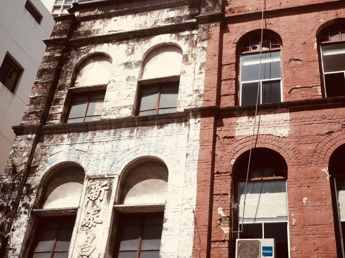 48406961_2186447498052488_8464484223690997760_n