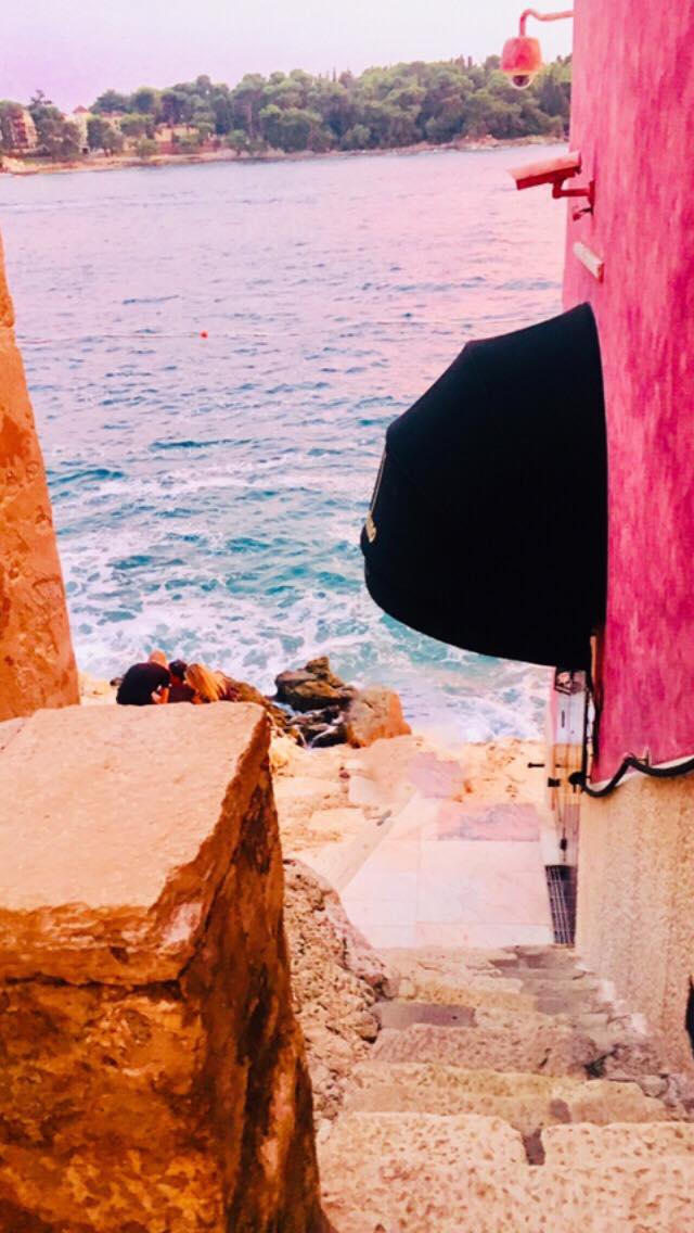 70154889_421913181788699_281094494147837952_n